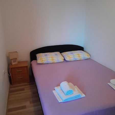 קאבטאט Apartman Miro מראה חיצוני תמונה