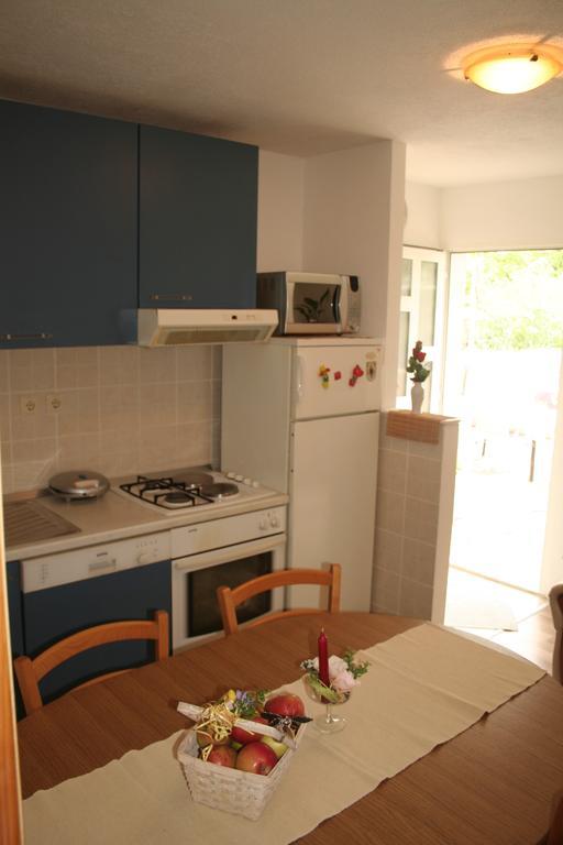 קאבטאט Apartman Miro חדר תמונה