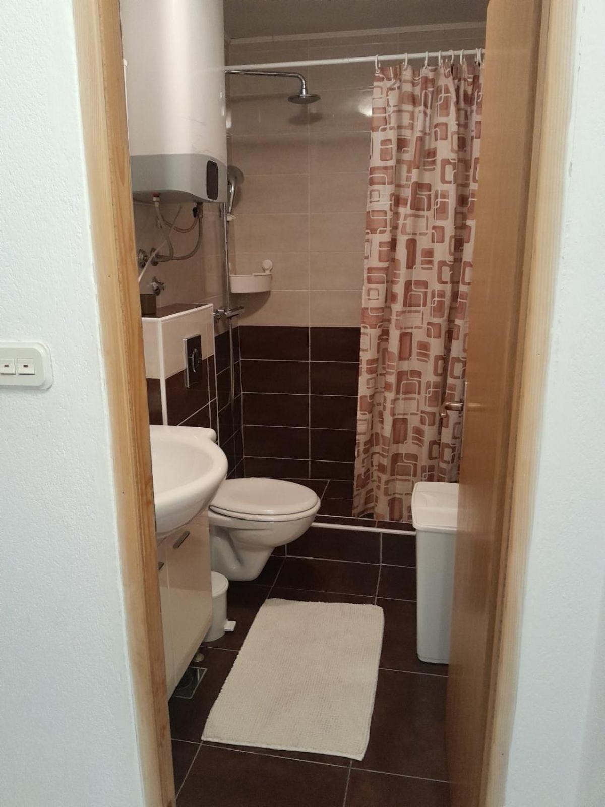 קאבטאט Apartman Miro מראה חיצוני תמונה