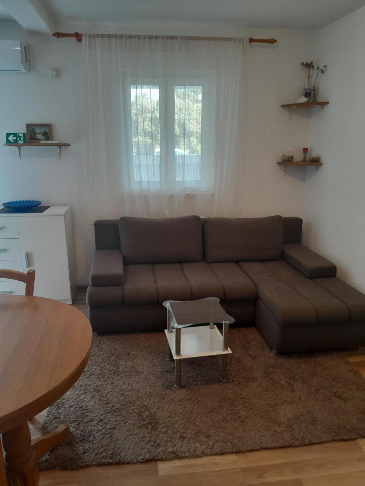 קאבטאט Apartman Miro מראה חיצוני תמונה